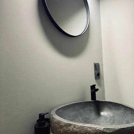 Ξενοδοχείο με διαμερίσματα Baja 4*